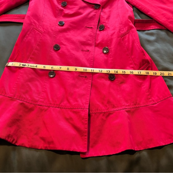 Make Me an Offer 😊 - GUC - Lovely Rain Trench - Picture 8 of 14